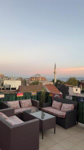 Green Life Apart Hotel